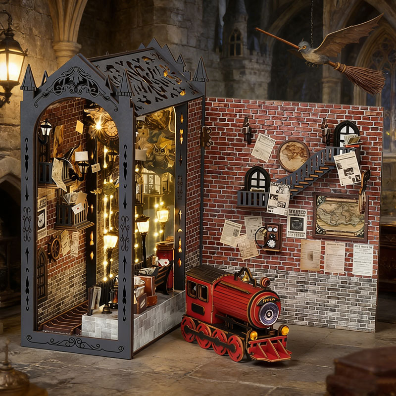 DIY Book Nook Kit Magic Train  - Book Nook Shelf Insert Alley Diy recension och pris